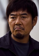 李立群