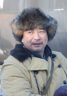 岳跃利