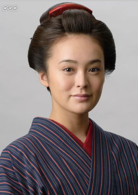 贯地谷诗穗梨