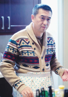 张嘉译