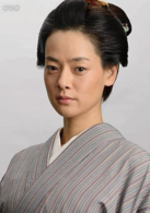 市川实日子