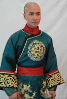 何晟铭