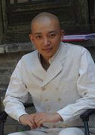 赵谭