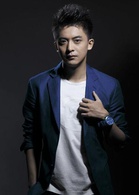 李佳航