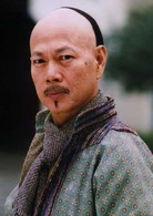 罗家英