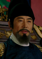 权泰元 