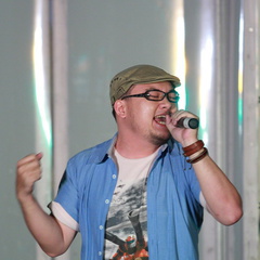 变身超人两把刀