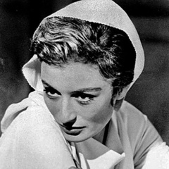 八部半LuisaAnselmi