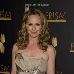 变身辣妹CarolSpencer