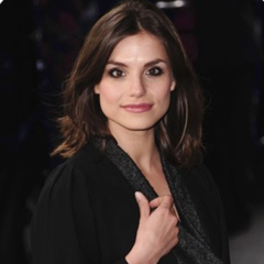 水性杨花SarahHurst