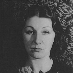 蝴蝶梦丹弗斯夫人