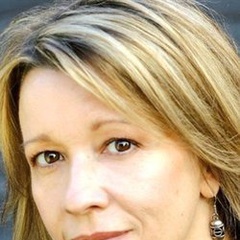 朱莉与朱莉娅SimoneBeck