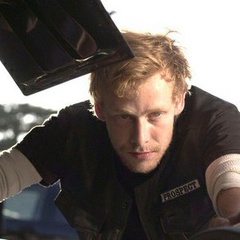 异形大战铁血战士2Ricky