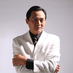 《谁说我们不会爱》酒店经理