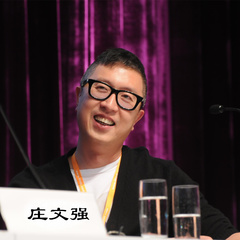 冲锋车警察
