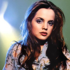 新版丧尸出笼Sarah