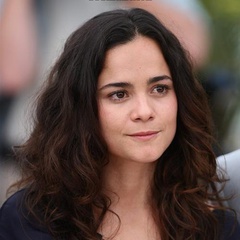 新铁血战士伊莎贝尔