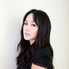 现在是和相爱的人一起生活吗？柔娜