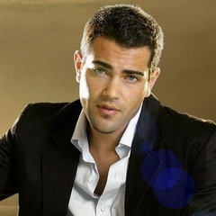 高度怀疑C·J·尼古拉斯