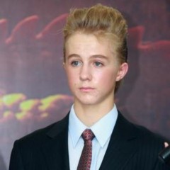 夏洛特的网Avery