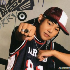 泡妞专家金毛强