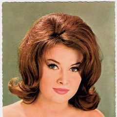 我的夜晚比你的白天更美Blanche'smère