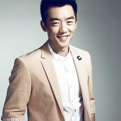 建军大业陈潭秋