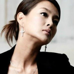 谁和她睡了演员