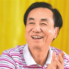 哭笑不得钟以坚