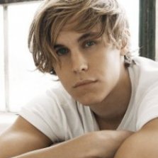 夺命深渊JoshMcGuire