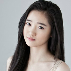 向左爱向右爱Kyeong-hee'schildhood