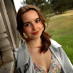 怪女孩出列Nikki