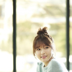 平行理论女记者