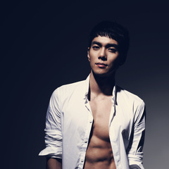 共犯郑多恩男朋友