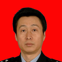 神探亨特张制服警察A