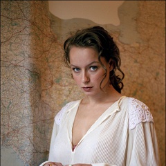 控制黛博拉·柯蒂斯