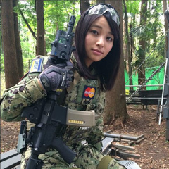 进击的巨人HIANA