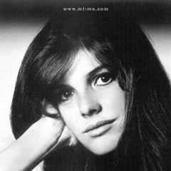 毕业生ElaineRobinson