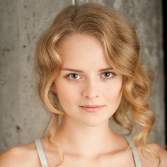 怪诞俏女郎NicolePaterson