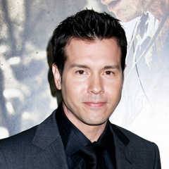 赤警威龙路易斯