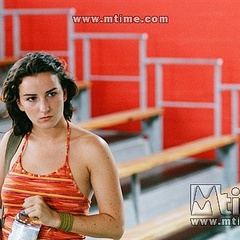 冰冷的阵雨温内莎