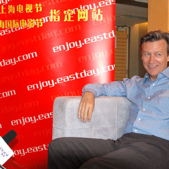 四个婚礼和一个葬礼Matthew'sGorgeousNewBoyfriend(uncredited)