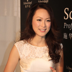 百变爱人马上发的老婆/（变身后）