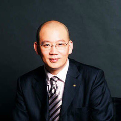 霓虹灯下的哨兵八班长赵大大