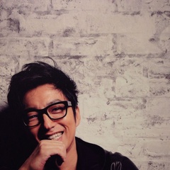 在世界中心呼唤爱松本朔太郎