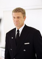 空中危机演员表Captain Rich剧照图片