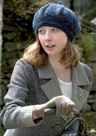 风吹麦浪演员表辛妮剧照图片