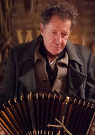 偷书贼演员表养父剧照图片