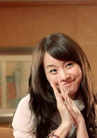 扑克王演员表何笑容剧照图片