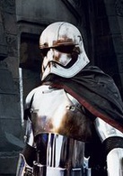 星球大战：原力觉醒演员表法斯马上校（Captain Phasma）剧照图片
